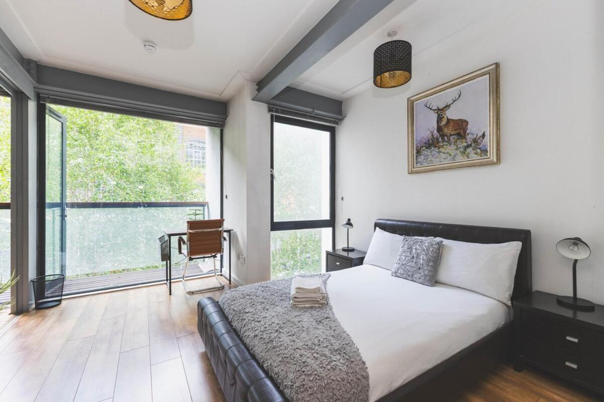 2Bed Stratford Apt With Easy Access To Central London, O2, Excel, Parking Nearby ภายนอก รูปภาพ